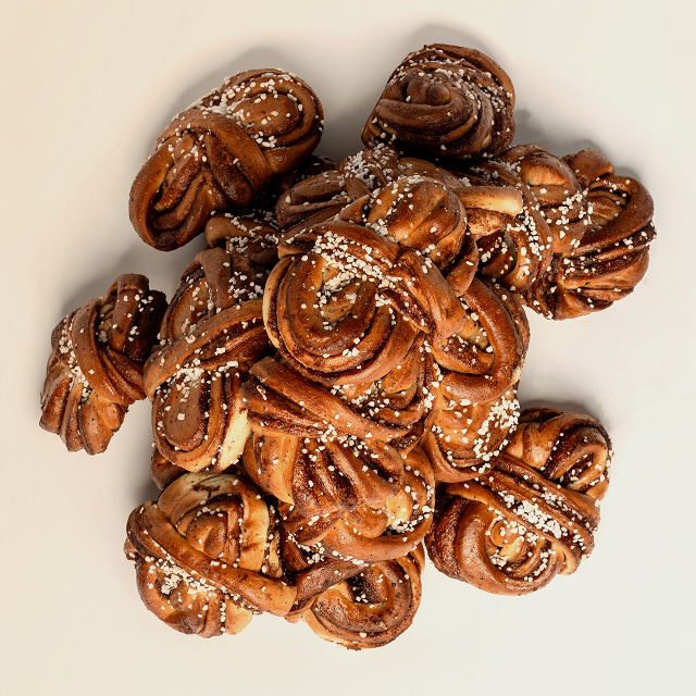Köp 10 betala för 8 i gruppen Alla produkter / Fikabröd hos Morgonexpressen (set-gateau-10stkanelbulle)