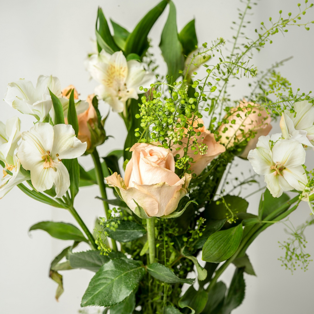 Månadens bukett i gruppen Alla produkter / Blommor hos Morgonexpressen (moex_manadensbukett)